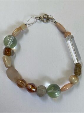 Beige & Peach Mixed Bead Bracelet - Good Vibes Only 🥰